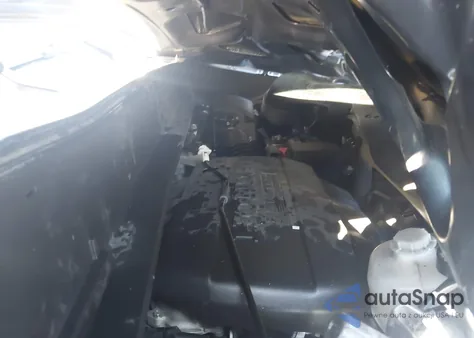 2014 Honda Pilot Touring z USA, uszkodzony, nr VIN 5FNYF4H98EB009386